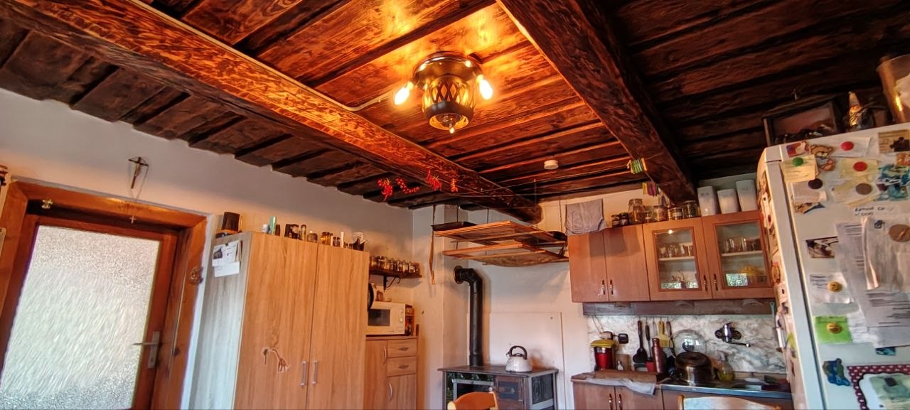 The first commercially installed fire extinguishing lamp